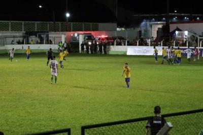 Pinheiro goleia São José e garante classificação